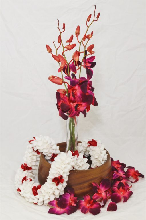 Hawaiian Romance with White and Red Lei