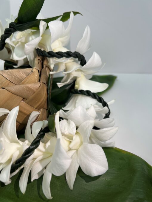 Ti leaf with White Orchid Twine Lei